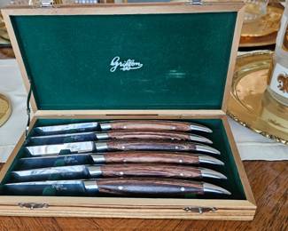 Box Set of Griffon Steak Knives