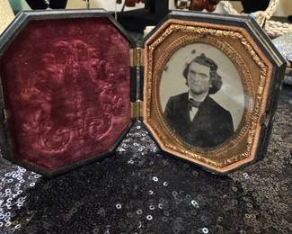 Gutta Percha Case & Daguerreotype