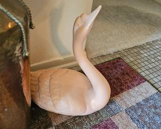 Large Swan Figure