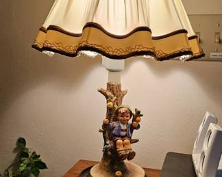 Hummel Apple Tree Boy Lamp with Original Shade