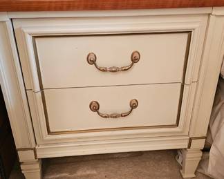  Vintage Bedroom Nightstand