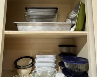 Pyrex Glass Storage Containers with Lids
