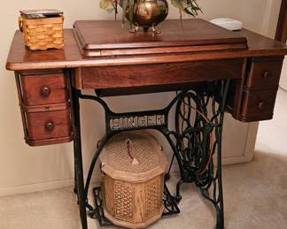 Vintage Sewing Machine