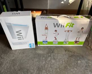 Wii and Wii fit like new