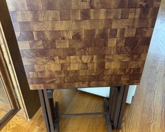 MCM teak tv trays in perfect condition 