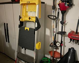 Yard tools 
