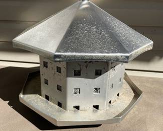 Birdfeeder