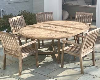 Gloster Teak table & chairs