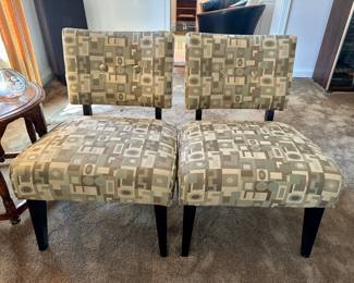 Accent chairs