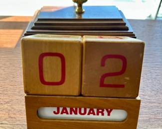 Vintage perpetual calendar