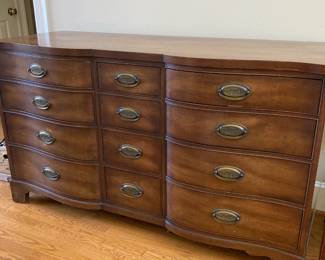 Henredon chest of drawers