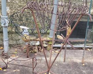iron plant stand