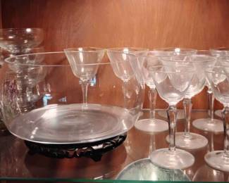 TW124Various Glassware And Bowl