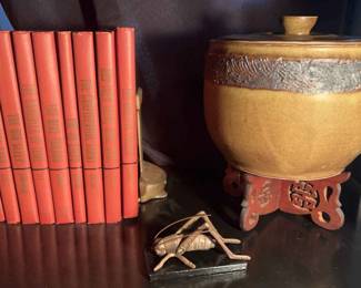 TW109Books, Bowl and Bug