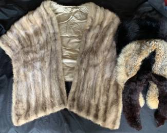 TW229Vintage Fur