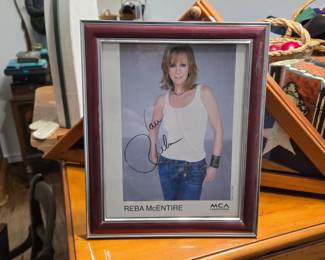 Reba McEntire Signed Photo