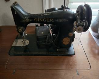 Singer Sewing Machine