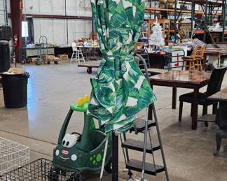 PATIO UMBRELLA AND STAND