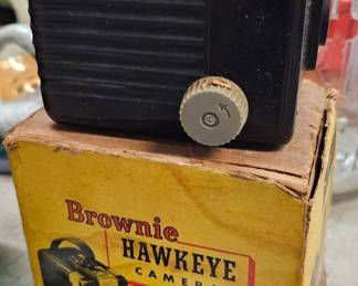 BROWNIE HAWKEYE CAMERA