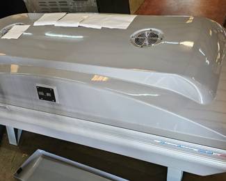 TANNING BED