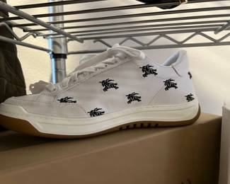 Burberry Tennies