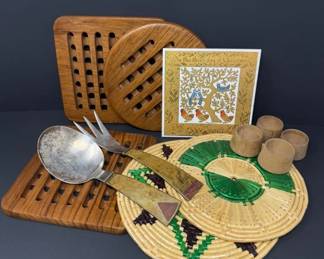 81 KitchenTablewareLotBerggrenTrivetARTVARKServingSetMore