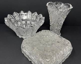 105 OpulentCzechCrystalCollectionExquisiteVaseBowlLiddedDish