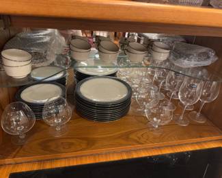 71 FranciscanMasterpieceChinaDinnerwareLuigiBormioliGlassware