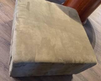 117 DarkOliveGreenOttomanwStorage