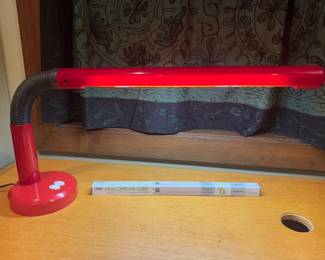 46 VintageRedDeskLampULPortableLampTaiwanNewBulbinBox