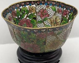 Lot 17 | Chrysanthemum Open Lattice Cloisonné Bowl