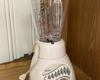 Lot 100 | Oster 14 Speed Blender