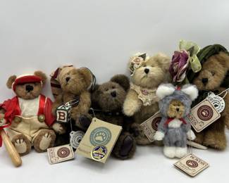 Lot 213 | Boyds Bears Teddy Bears Bear Collection Dolls