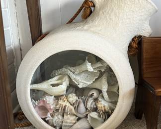 Lot 52 | Pottery Hanging Fish Tank Bowl Fuctional