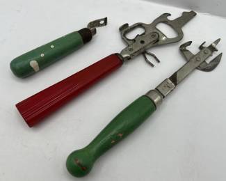 Lot 191 | Bakelite & Wooden Handled Can & Bottle Opener
