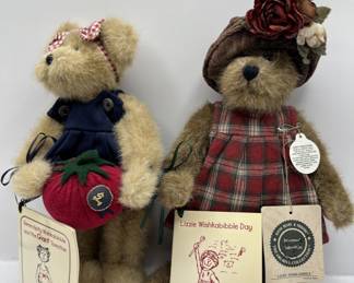 Lot 210 | Signed Wishkabibble Boyds Bears Teddy Bear & Book