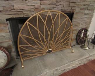 Fireplace screen