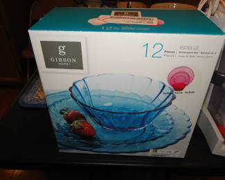 12 piece dinnerware set
