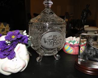 Very elegant candy dish