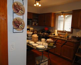 Oh boy the kitchen is loaded as well