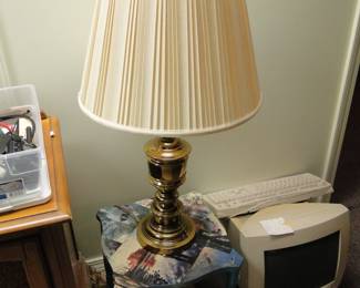 Table lamp with pleated shade