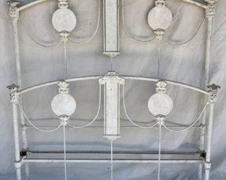 Decorative White Cast Iron Bed