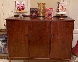 Antique Sideboard/Cabinet