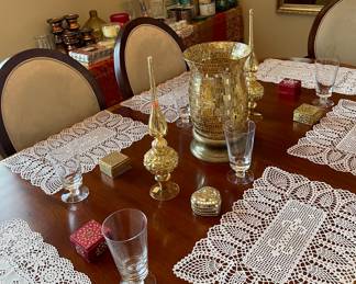 Duncan Phife Dining Table with Six Chairs and Two Leafs with Custom Made Pads