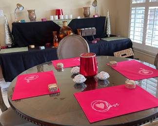 Breakfast Nook Decor' 