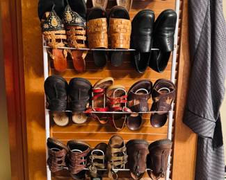 Woman's Shoes size 5.5-6.5 - Uggs & More