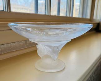 Toyo-Sasaki Pedestal Bowl