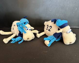 Pair of Serta counting sheep