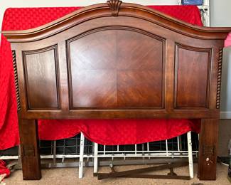 headboard full/queen