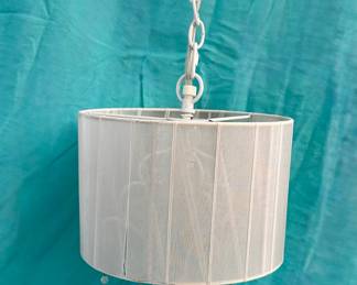 Shabby chic handing lamp